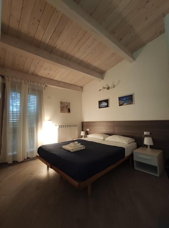 Bed and Breakfast Memento Ossi Екстер'єр фото