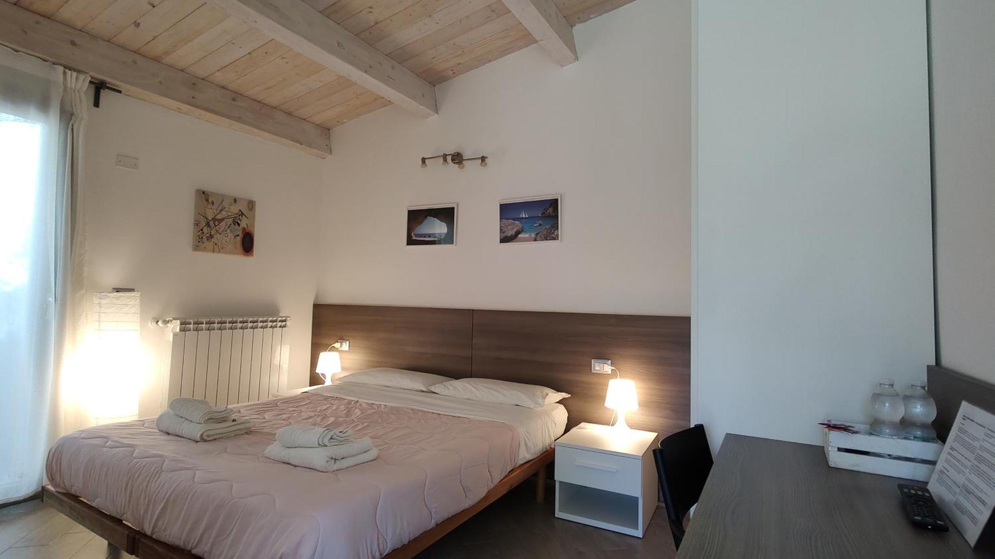 Bed and Breakfast Memento Ossi Екстер'єр фото