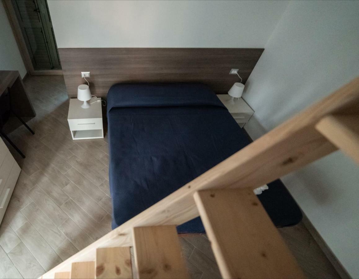 Bed and Breakfast Memento Ossi Екстер'єр фото