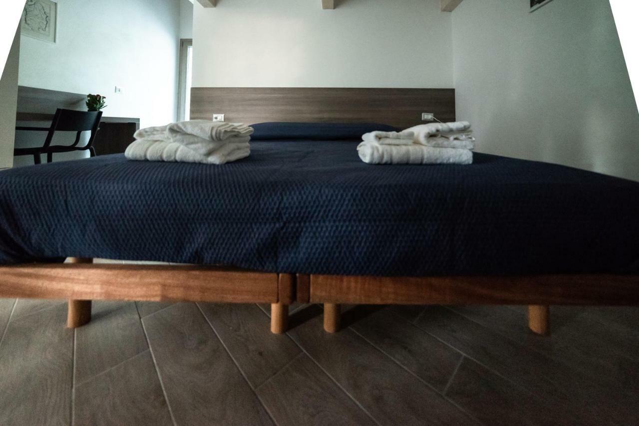 Bed and Breakfast Memento Ossi Екстер'єр фото